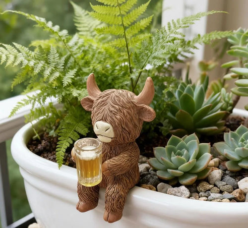 🐂Highland Cow Pot Hangers, Resin Garden Decor, Beer & Wine Sitting Cow Plant Hangers, Cute Planter Rim Pendent Figurines